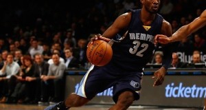 Jeff Green puts Victor Oladipo on a poster